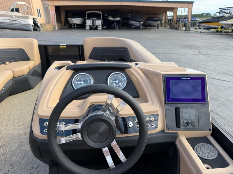 Slide: The Image of Barletta Cabrio 22 M 2026 - 36