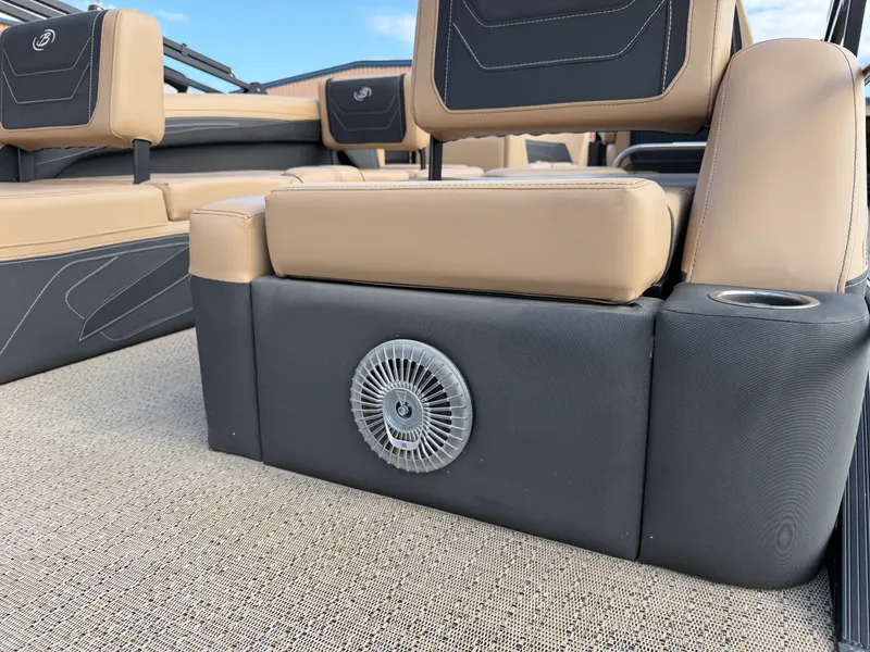 Slide: The Image of Barletta Cabrio 22 M 2026 - 52