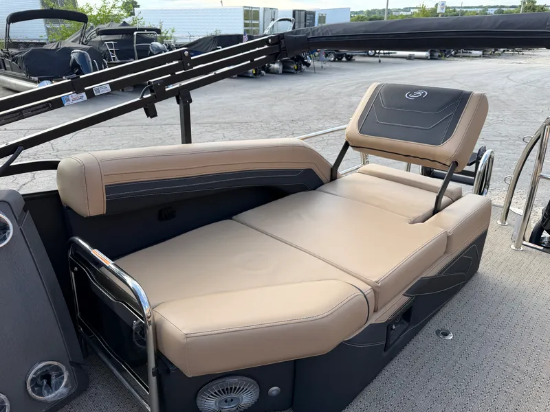 Slide: The Image of Barletta Cabrio 22 M 2026 - 46