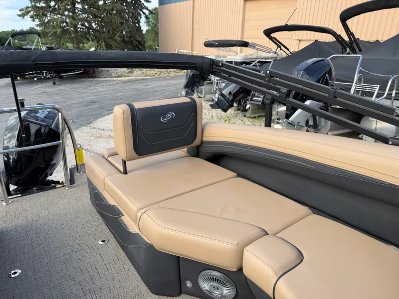 Slide: The Image of Barletta Cabrio 22 M 2026 - 47