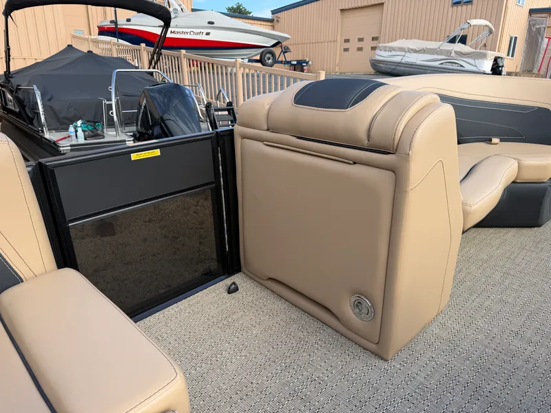 Slide: The Image of Barletta Cabrio 22 M 2026 - 33