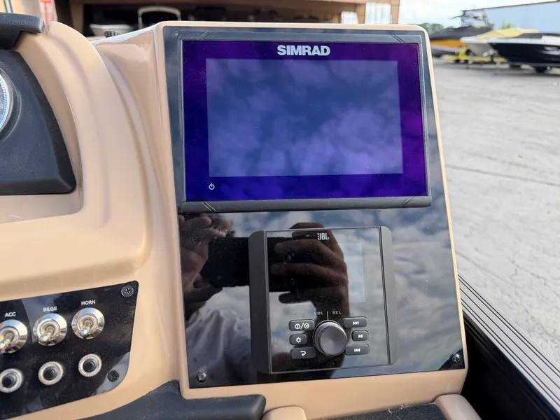 Slide: The Image of Barletta Cabrio 22 M 2026 - 40
