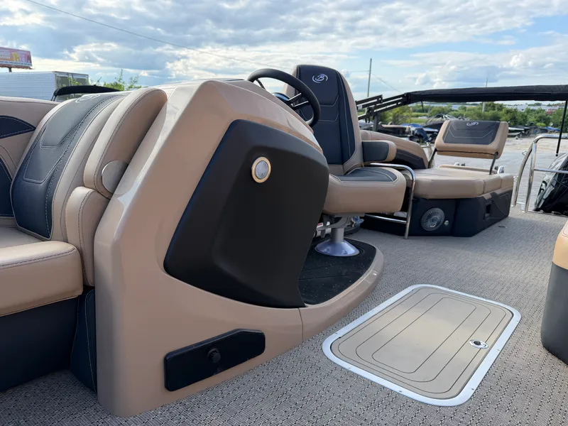 Slide: The Image of Barletta Cabrio 22 M 2026 - 30