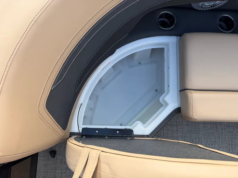 Slide: The Image of Barletta Cabrio 22 M 2026 - 22
