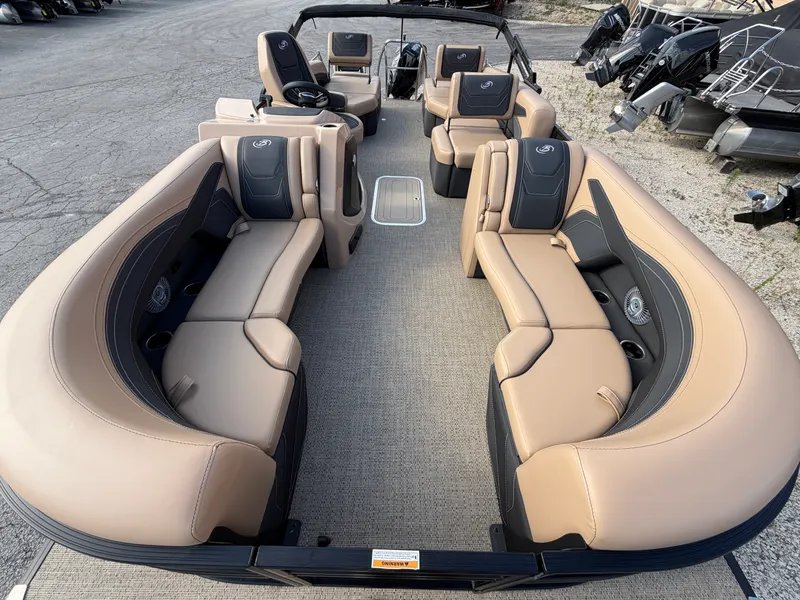 Slide: The Image of Barletta Cabrio 22 M 2026 - 17