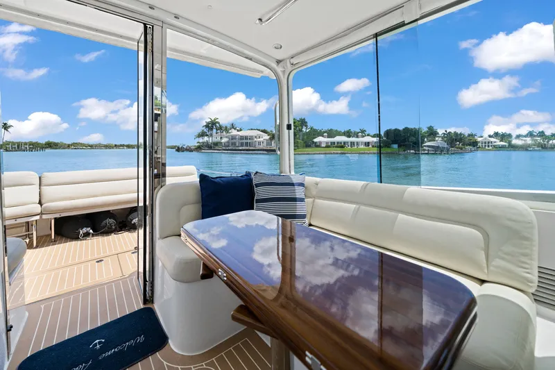 Slide: The Image of MJM 43ZI 2021 - 24