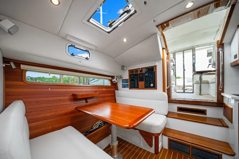 Slide: The Image of MJM 43ZI 2021 - 38