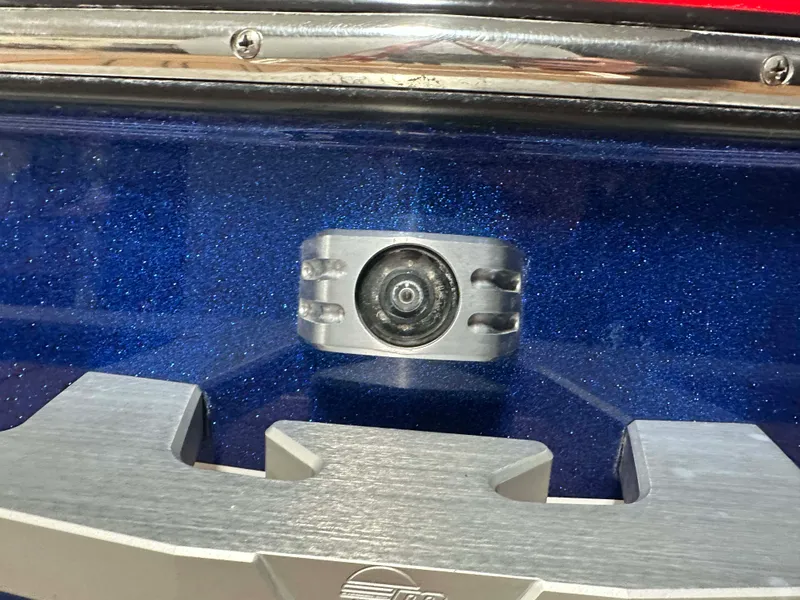 Slide: The Image of Malibu 23LSV 2021 - 8