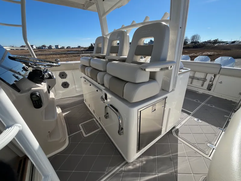 Slide: The Image of Boston Whaler 380 Outrage 2021 - 23