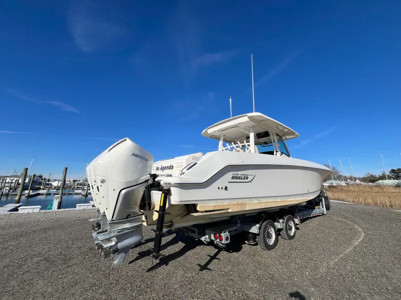 Slide: The Image of Boston Whaler 380 Outrage 2021 - 4