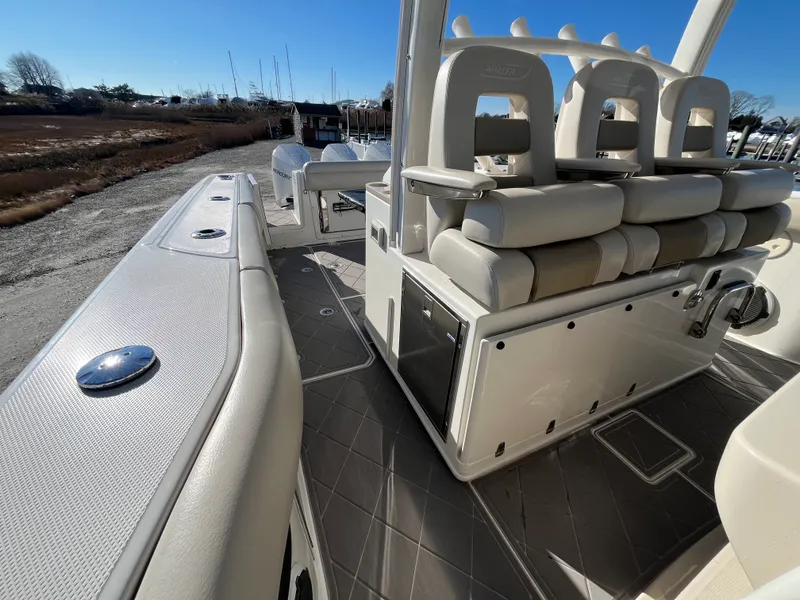 Slide: The Image of Boston Whaler 380 Outrage 2021 - 42