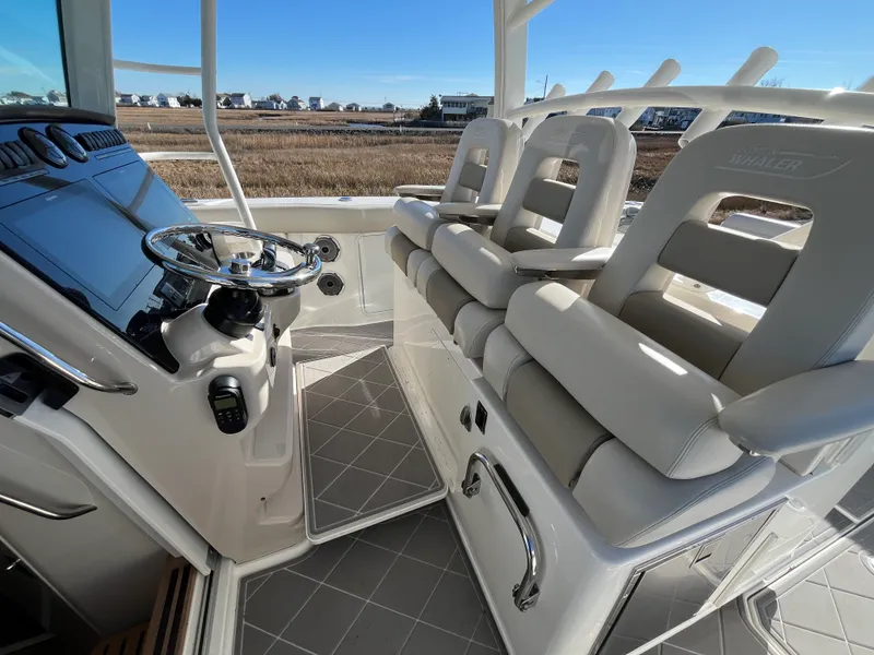 Slide: The Image of Boston Whaler 380 Outrage 2021 - 45