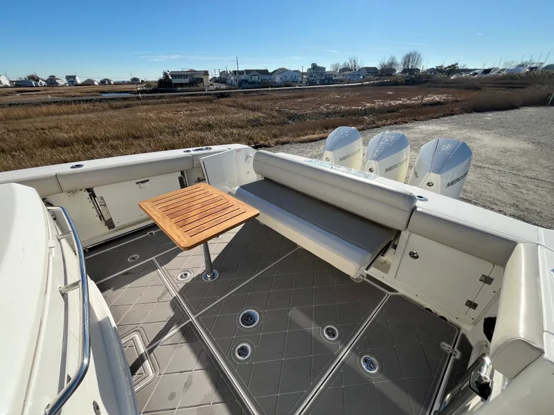 Slide: The Image of Boston Whaler 380 Outrage 2021 - 9