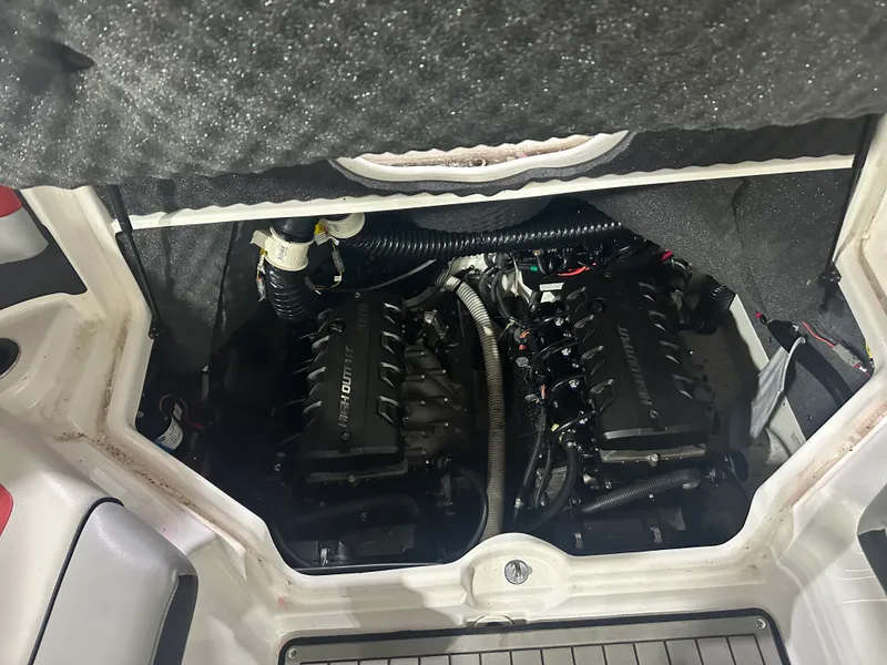 Slide: The Image of Yamaha 242X 2018 - 18