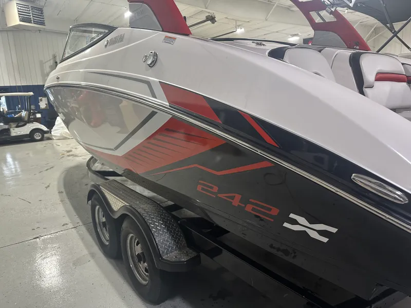 Slide: The Image of Yamaha 242X 2018 - 2