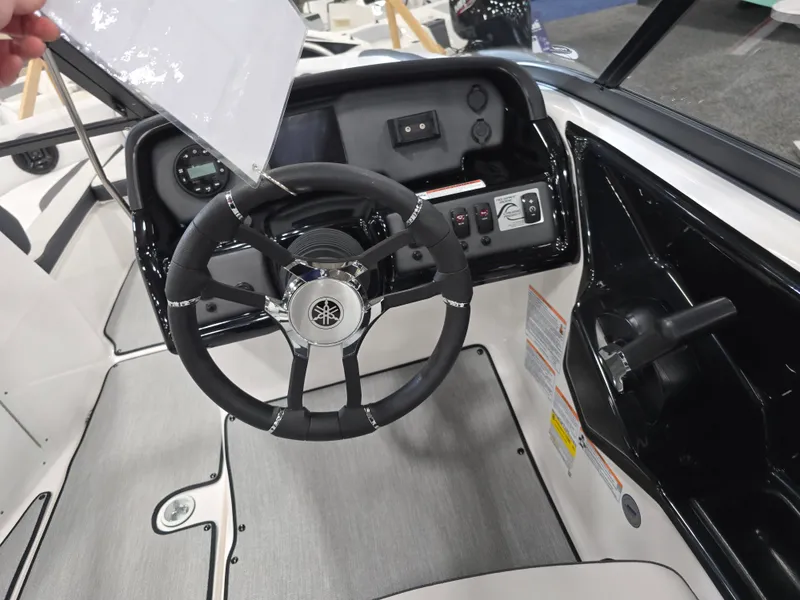 Slide: The Image of Yamaha SX195 2026 - 13