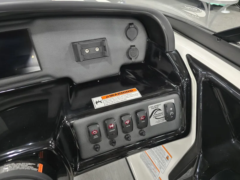 Slide: The Image of Yamaha SX195 2026 - 17