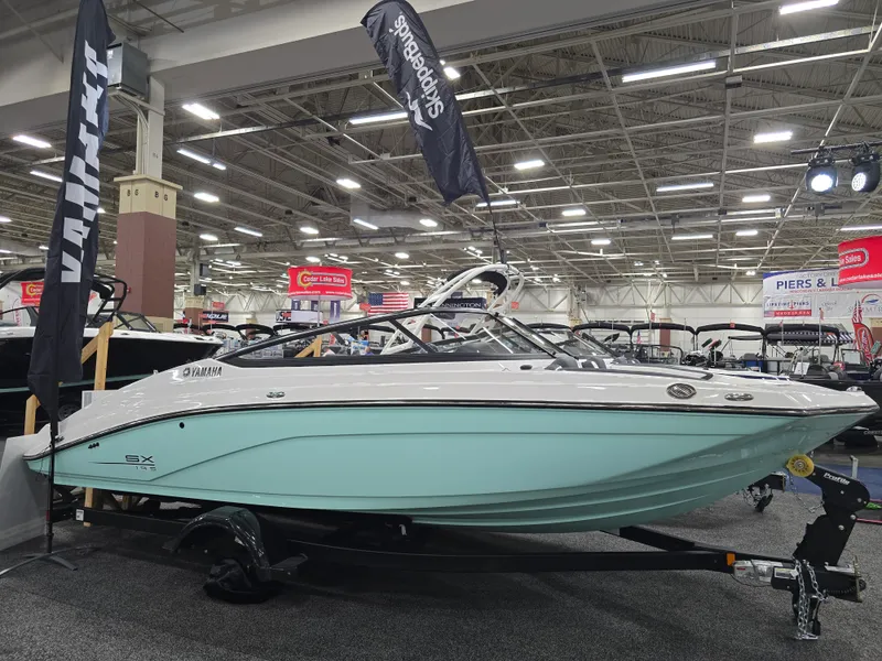 Slide: The Image of Yamaha SX195 2026 - 2