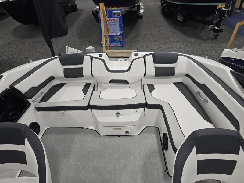 Slide: The Image of Yamaha SX195 2026 - 20