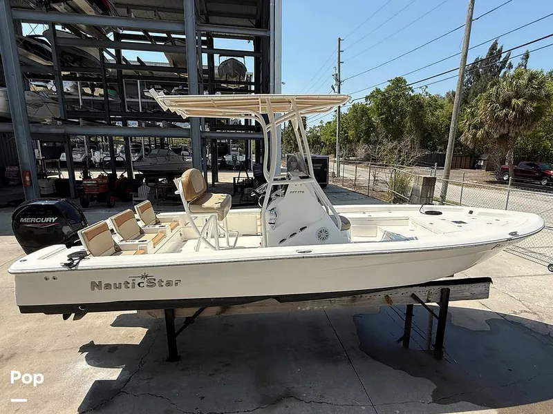 Slide: The Image of NauticStar 227 XTS 2023 - 15282630