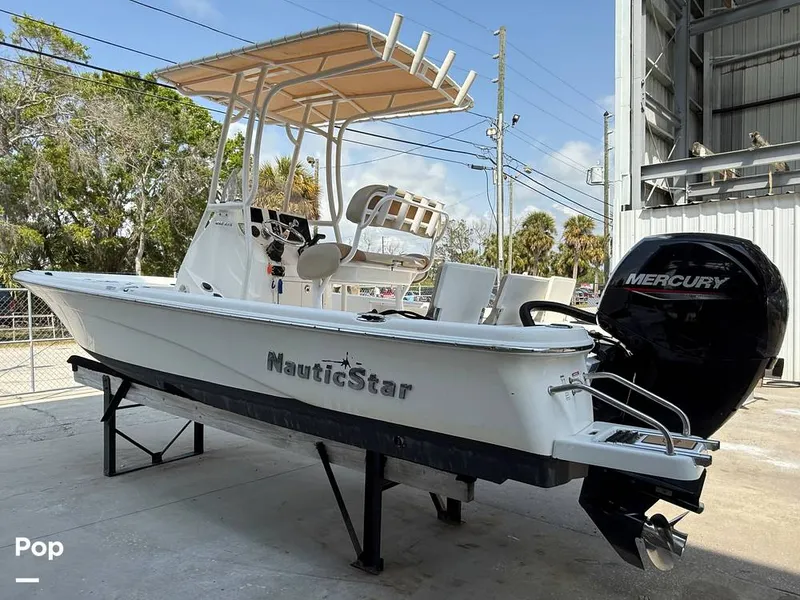 Slide: The Image of NauticStar 215 XTS 2023 - 15283371