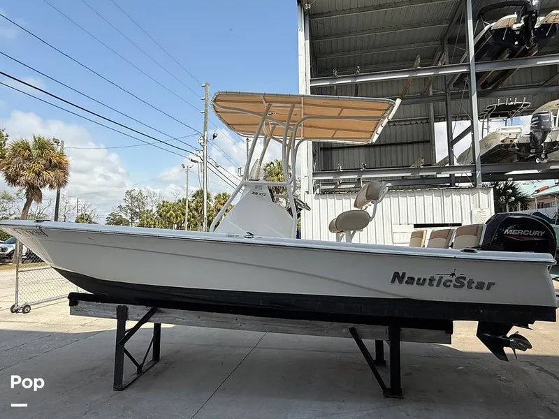 Slide: The Image of NauticStar 215 XTS 2023 - 15283372