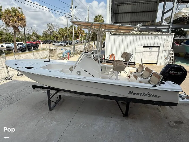 Slide: The Image of NauticStar 215 XTS 2023 - 15283384