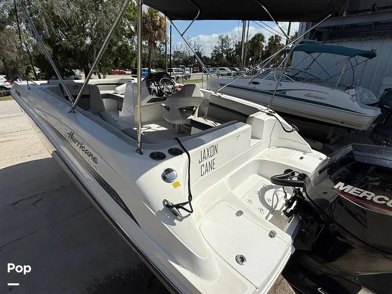 Slide: The Image of Hurricane SS 192 RL 2022 - 15304052