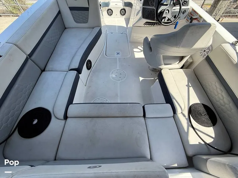 Slide: The Image of Hurricane SS 192 RL 2022 - 15304068