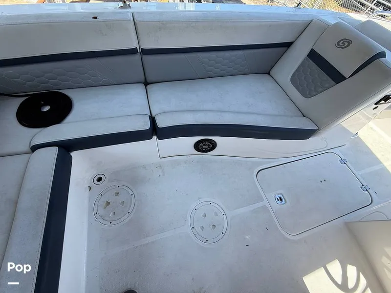 Slide: The Image of Hurricane SS 192 RL 2022 - 15304082