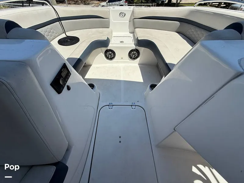 Slide: The Image of Hurricane SS 192 RL 2022 - 15304101