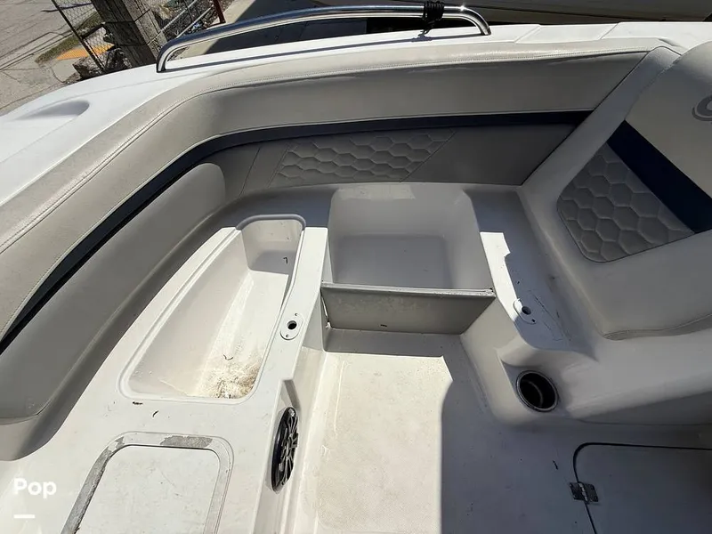 Slide: The Image of Hurricane SS 192 RL 2022 - 15304105