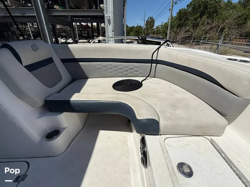 Slide: The Image of Hurricane SS 192 RL 2022 - 15304112