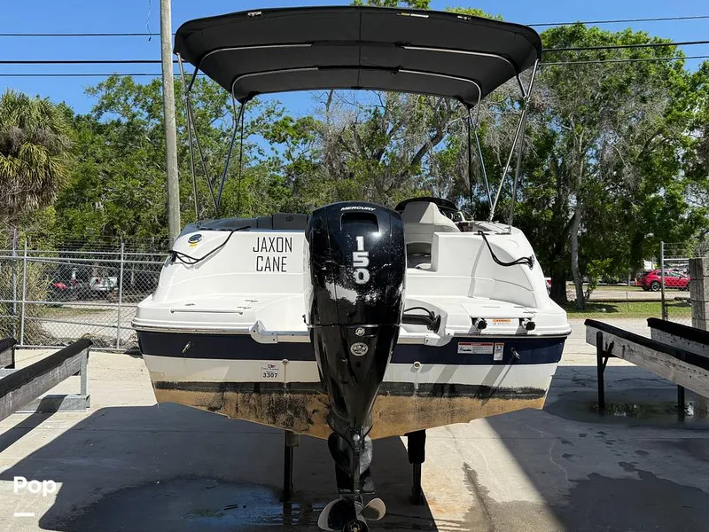 Slide: The Image of Hurricane SS 192 RL 2022 - 15304123