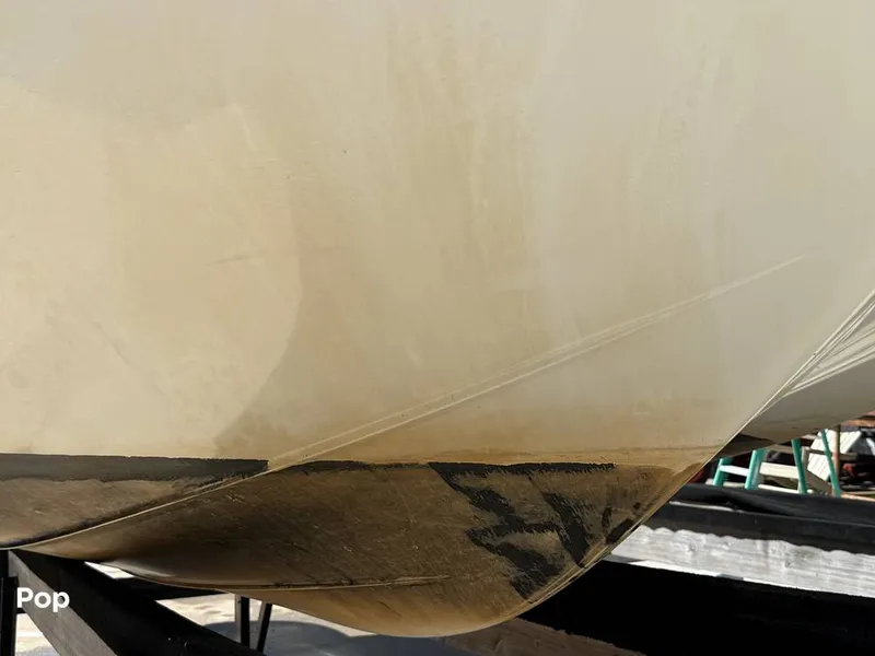 Slide: The Image of Hurricane SS 192 RL 2022 - 15304132