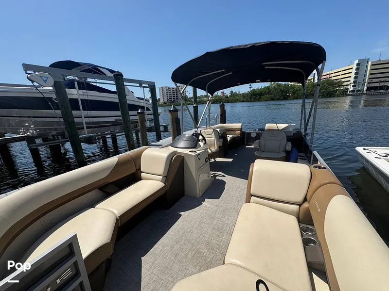 Slide: The Image of Lowe SS 230W 2024 - 15306467