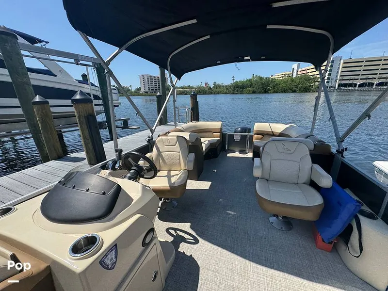 Slide: The Image of Lowe SS 230W 2024 - 15306473