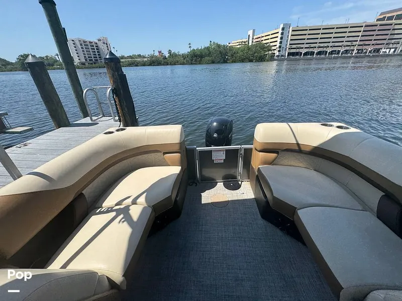 Slide: The Image of Lowe SS 230W 2024 - 15306476