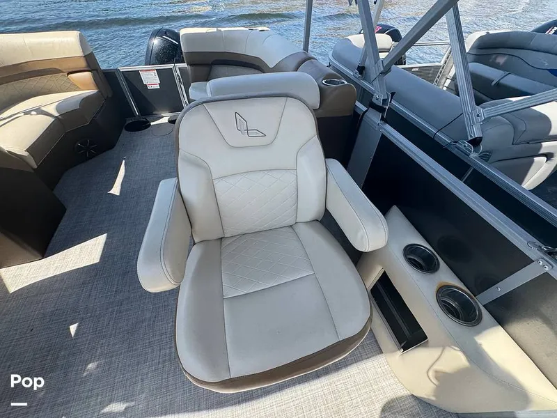 Slide: The Image of Lowe SS 230W 2024 - 15306487