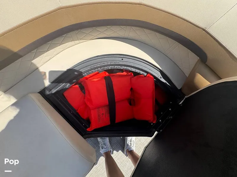 Slide: The Image of Lowe SS 230W 2024 - 15306493