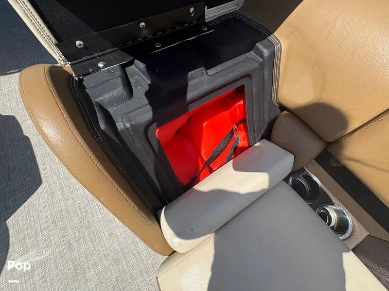 Slide: The Image of Lowe SS 230W 2024 - 15306494