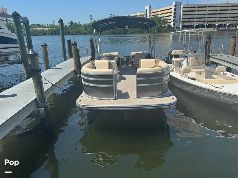 Slide: The Image of Lowe SS 230W 2024 - 15306459