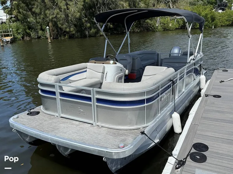 Slide: The Image of Bennington S22 2023 - 15322767