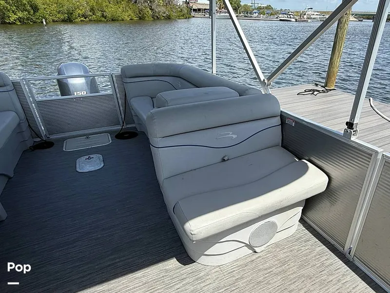 Slide: The Image of Bennington S22 2023 - 15322797