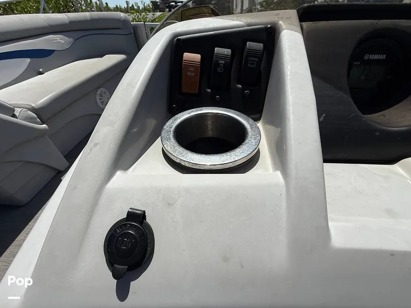 Slide: The Image of Bennington S22 2023 - 15322804