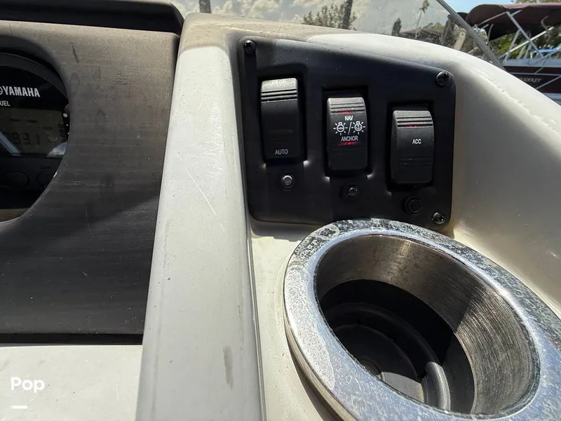 Slide: The Image of Bennington S22 2023 - 15322809