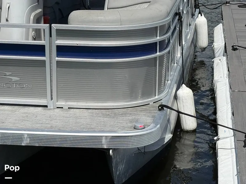 Slide: The Image of Bennington S22 2023 - 15322835