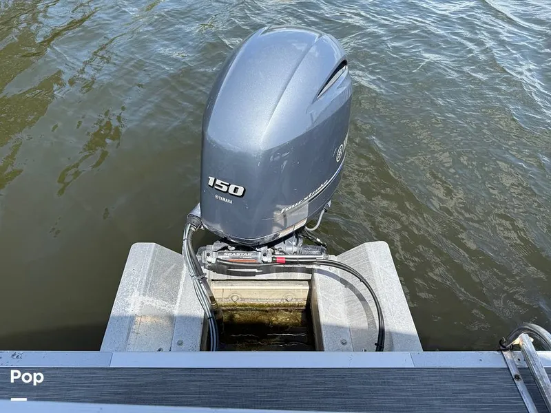 Slide: The Image of Bennington S22 2023 - 15322845