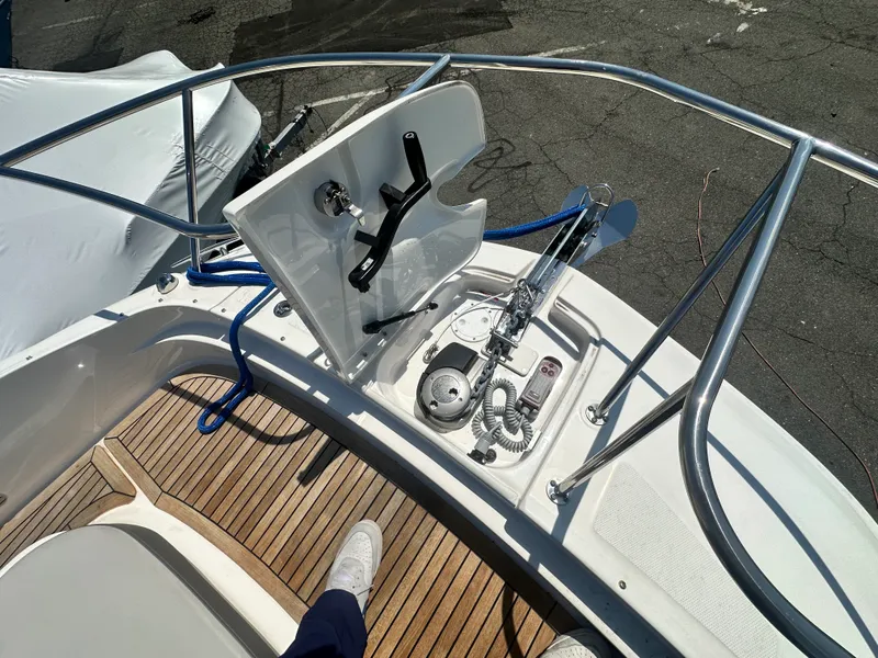Slide: The Image of Sea Ray 320 SUNDANCER OUTBOARD 2024 - 19
