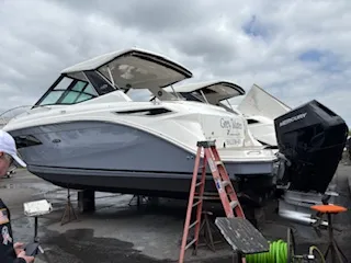 Slide: The Image of Sea Ray 320 SUNDANCER OUTBOARD 2024 - 5